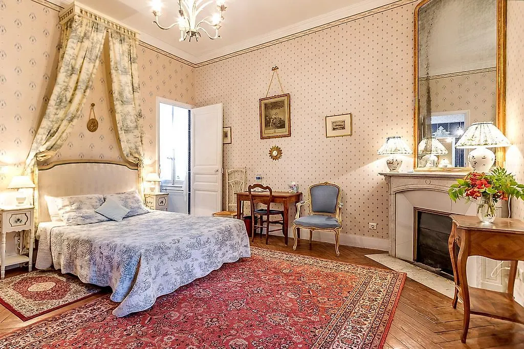 랑벡 Chateau De Valmousse B&B 프랑스